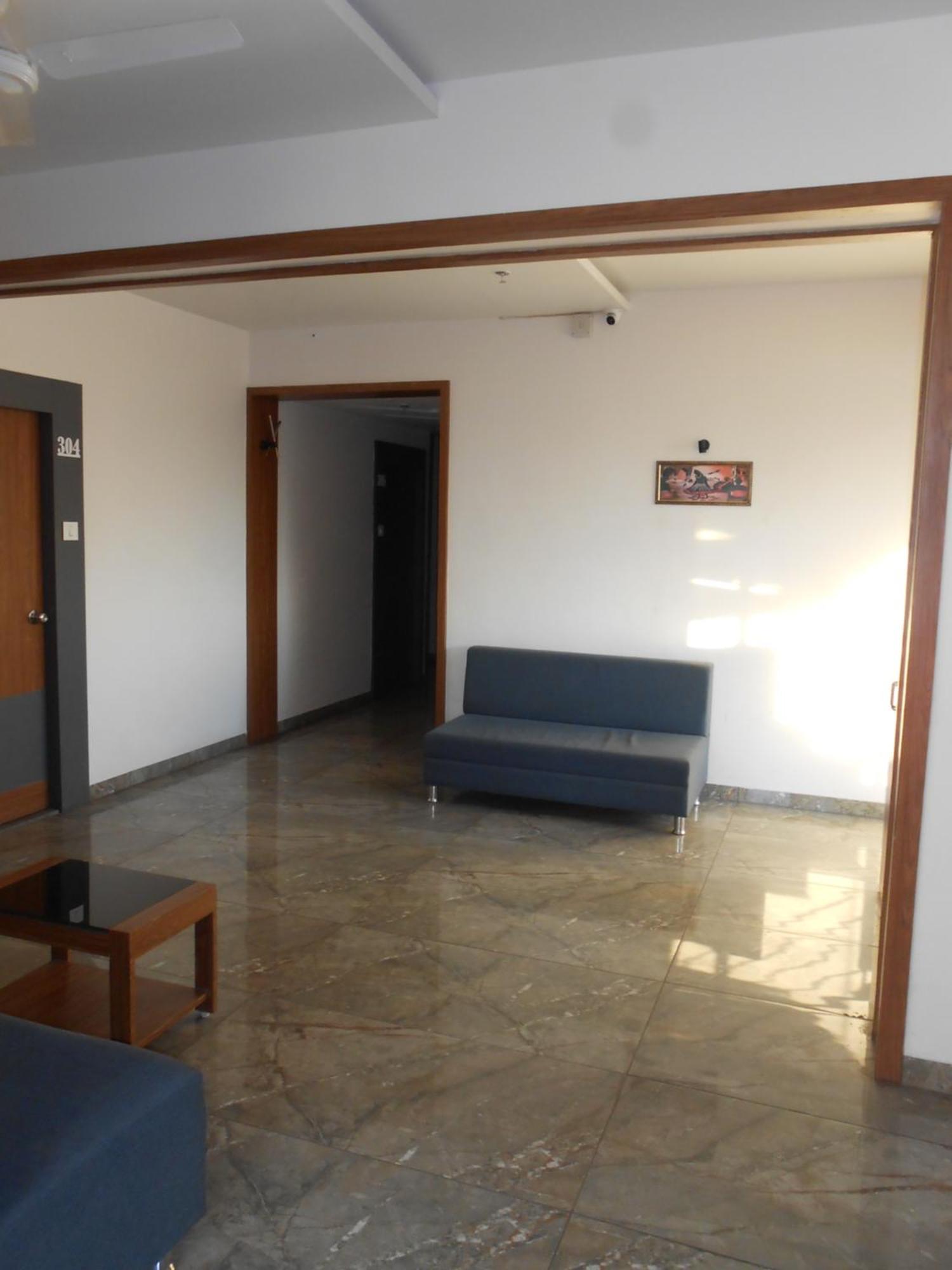 Hotel Crossview Palanpur Екстериор снимка